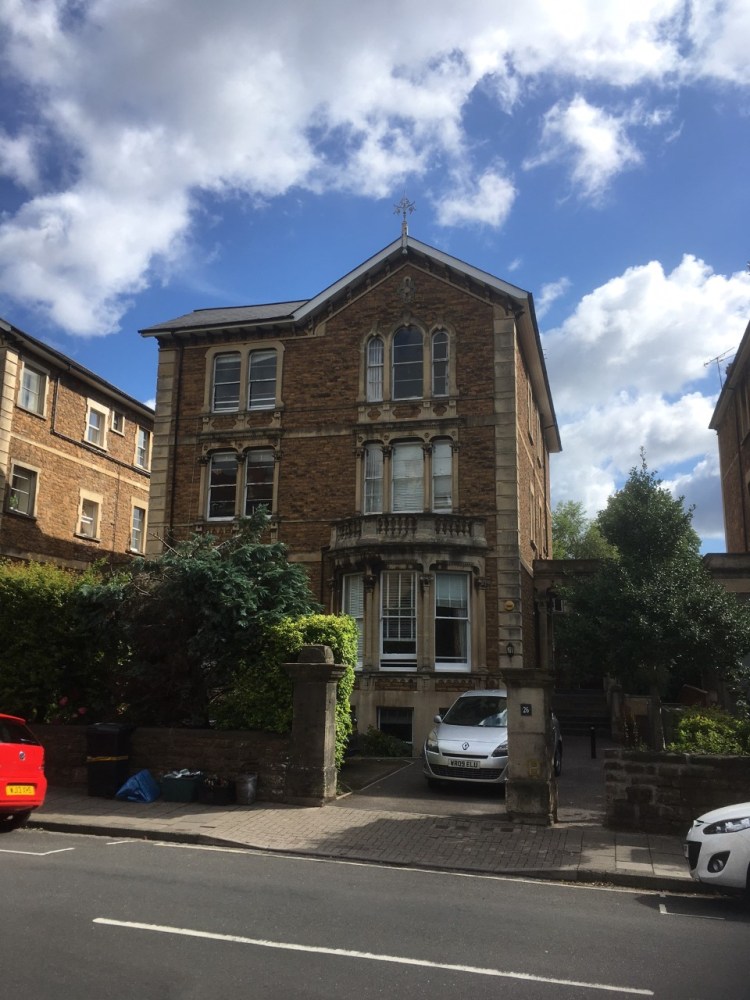 This image has an empty alt attribute; its file name is 26-pembrook-road-clifton.jpg